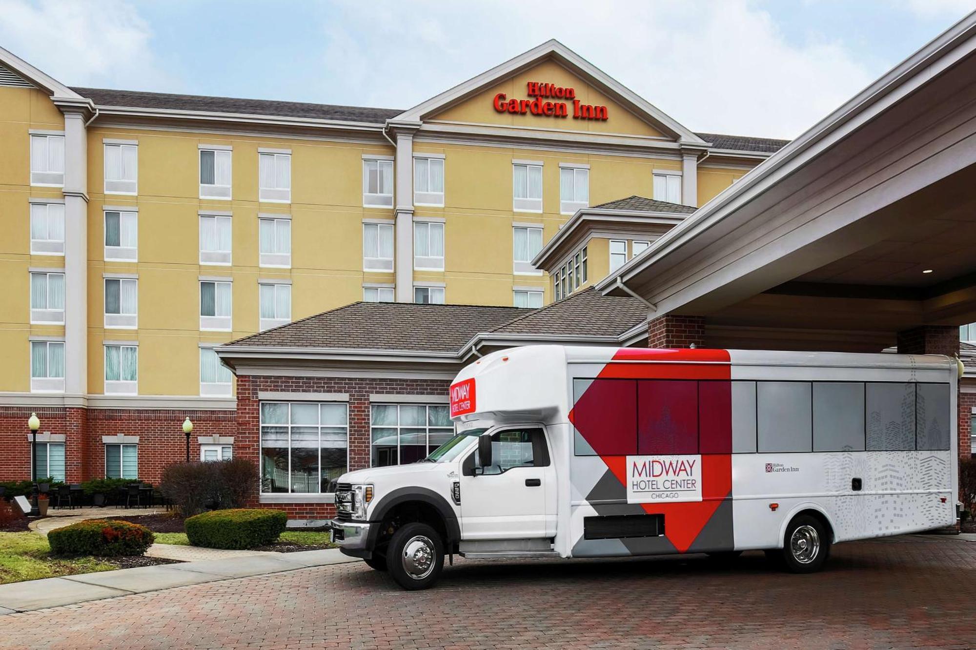 Hilton Garden Inn Chicago/Midway Airport Bedford Park Exterior photo
